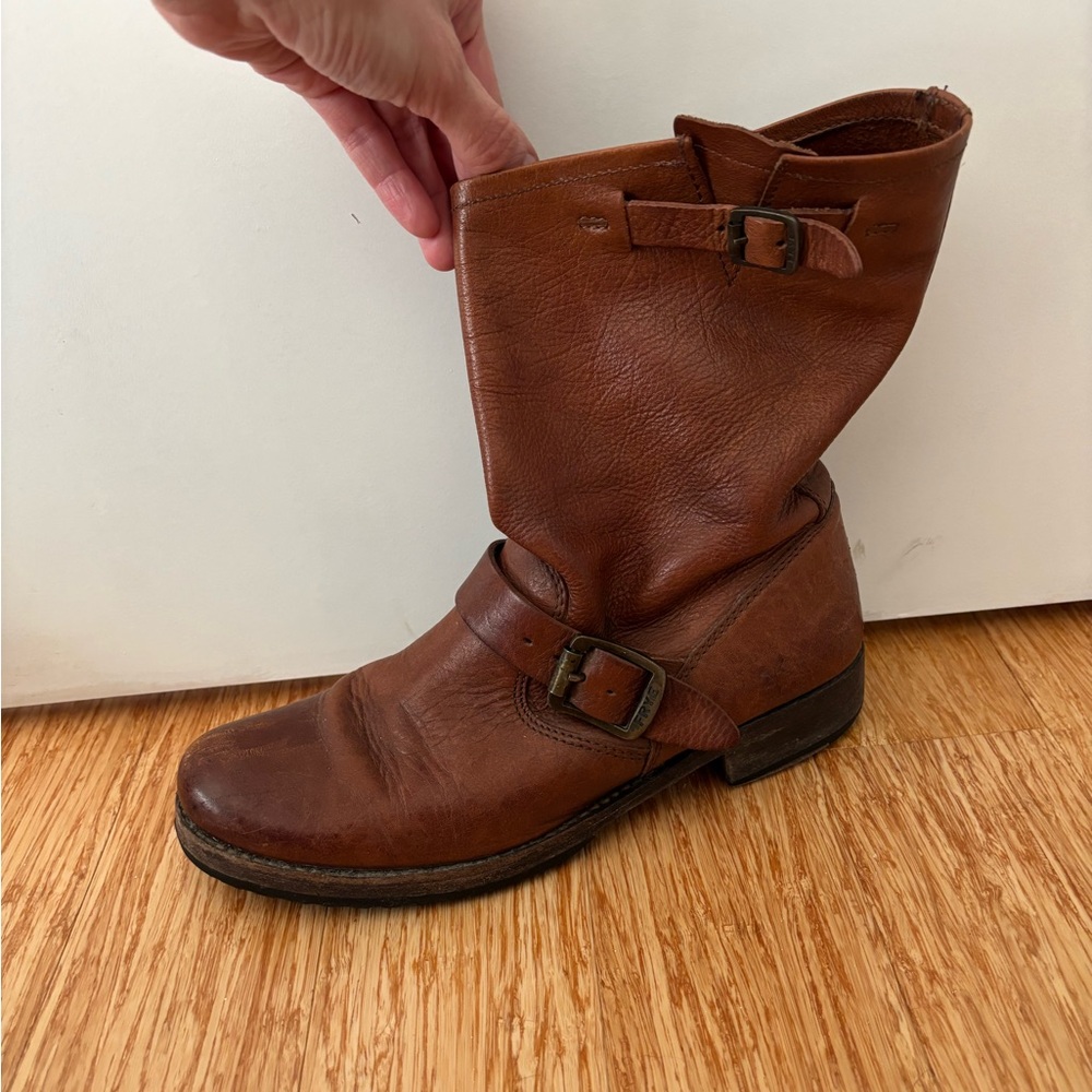 Frye Veronica boots. Size 10. Cognac/brown.